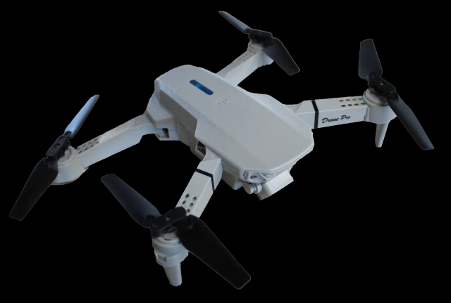 Dron E88 Dual kamera 4K/Domet oko 100m/360° okretanje